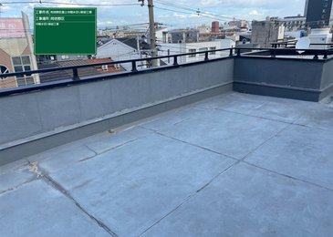阿倍野区にて屋上の中間土台水切りの工事を行いました。 施工写真(3)