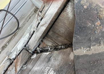 下地を新設してからの板金屋根を葺き替え 施工写真(3)